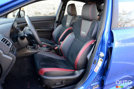 Subaru WRX 2020, intérieur